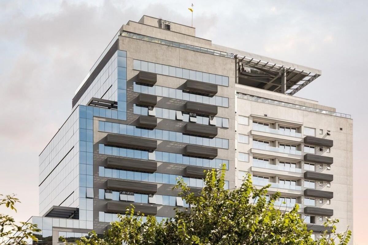Appartamento Apto em localização incrível no Centro, prédio com piscina e academia Florianópolis Esterno foto