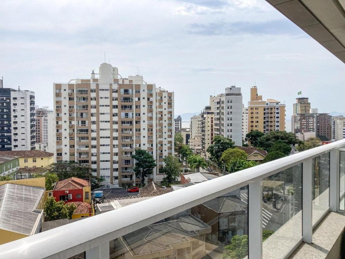 Appartamento Apto em localização incrível no Centro, prédio com piscina e academia Florianópolis Esterno foto